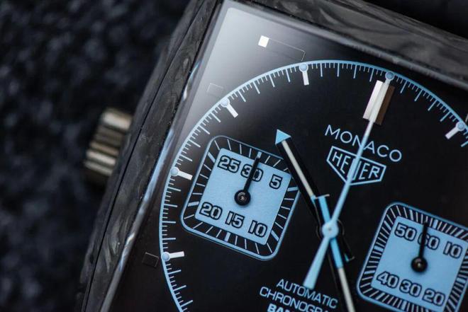 卷到万元以下让我这种普通人也终于买得起碳表了!曾经高攀不起现在触手可及!超轻实用之王碳价格(图3) 卷到万元以下让我这种普通人也终于买得起碳表了!曾经高攀不起现在触手可及!超轻实用之王碳价格(图3)