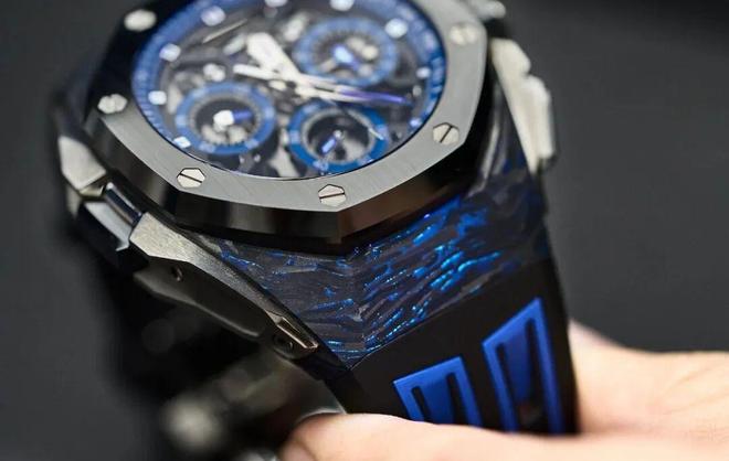 卷到万元以下让我这种普通人也终于买得起碳表了!曾经高攀不起现在触手可及!超轻实用之王碳价格(图7) 卷到万元以下让我这种普通人也终于买得起碳表了!曾经高攀不起现在触手可及!超轻实用之王碳价格(图7)