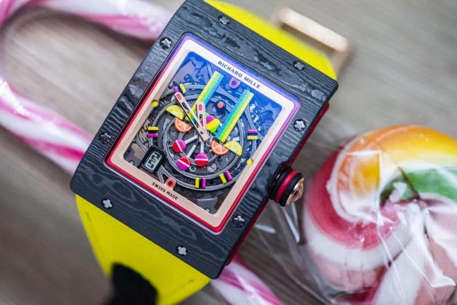 卷到万元以下让我这种普通人也终于买得起碳表了!曾经高攀不起现在触手可及!超轻实用之王碳价格(图8) 卷到万元以下让我这种普通人也终于买得起碳表了!曾经高攀不起现在触手可及!超轻实用之王碳价格(图8)