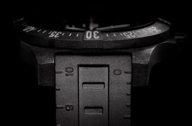 卷到万元以下让我这种普通人也终于买得起碳表了!曾经高攀不起现在触手可及!超轻实用之王碳价格(图16) 卷到万元以下让我这种普通人也终于买得起碳表了!曾经高攀不起现在触手可及!超轻实用之王碳价格(图16)